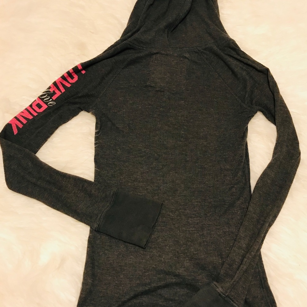 Victoria’s Secret Long Sleeve Shirt VS Hoodie Top - Picture 4 of 5